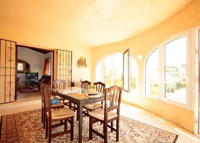 Calypso Villa